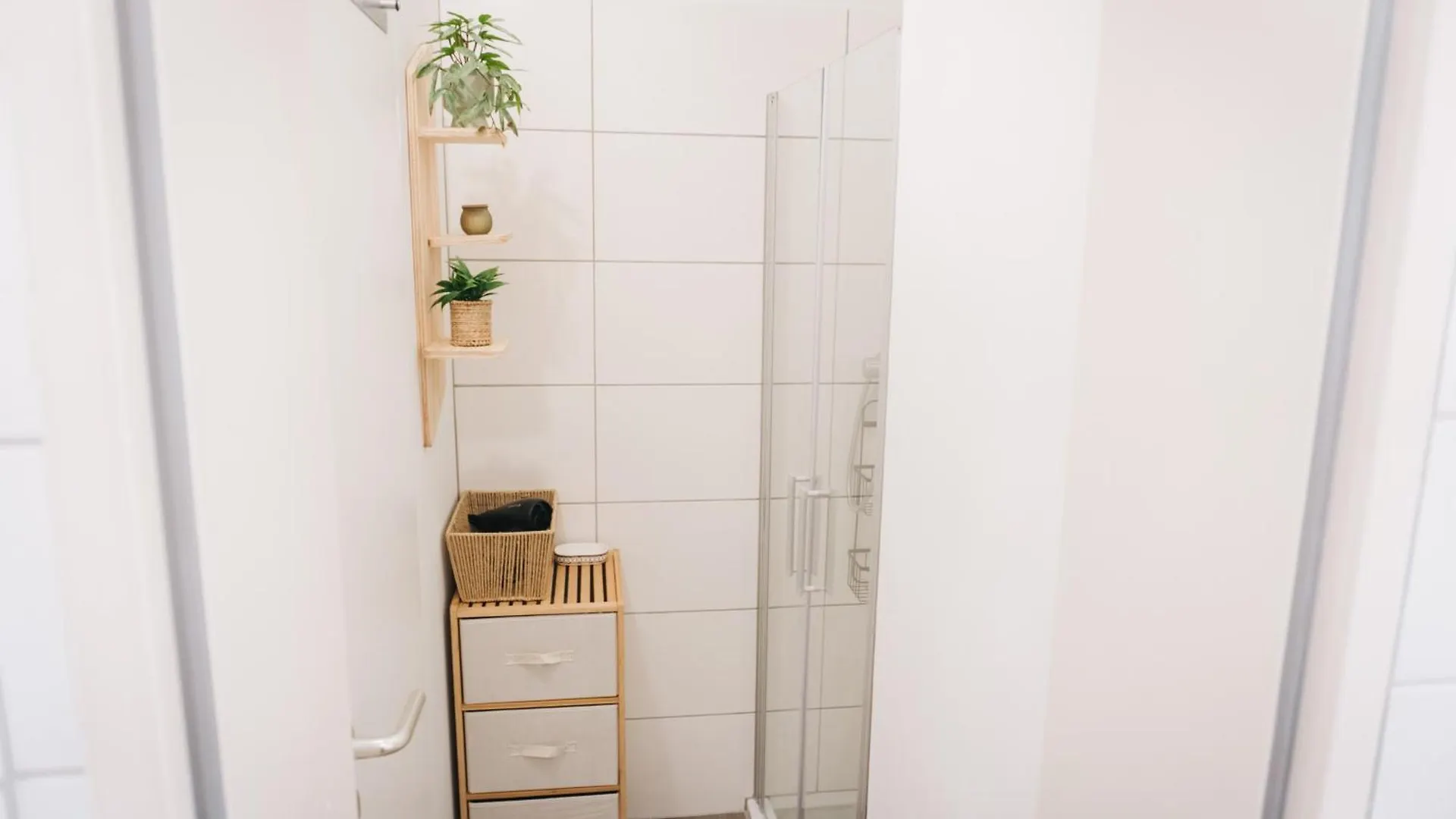 Raum Life - Vintage Loft - Heimkino Netflix - 2X Privat Parkplaetze Lägenhet Straubing Tyskland