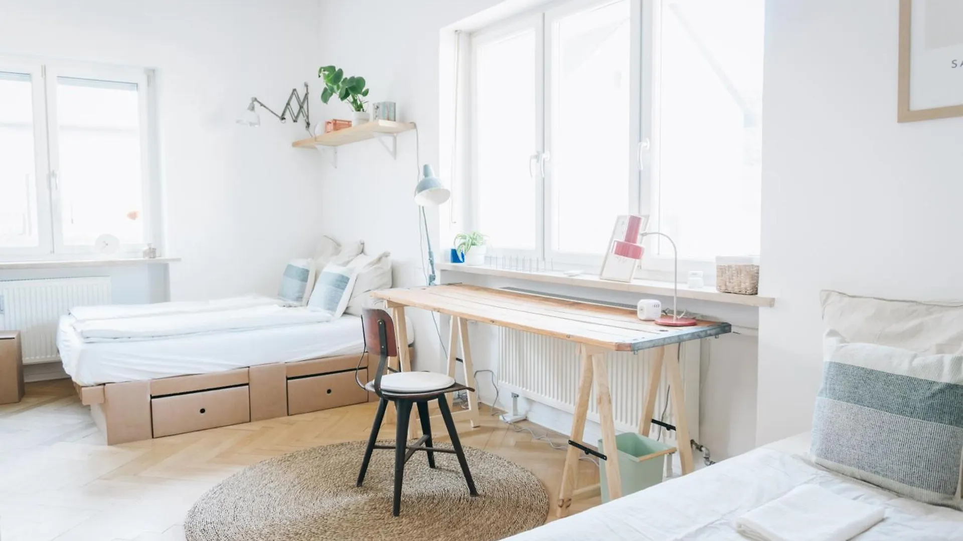 Raum Life - Vintage Loft - Heimkino Netflix - 2X Privat Parkplaetze Lägenhet Straubing